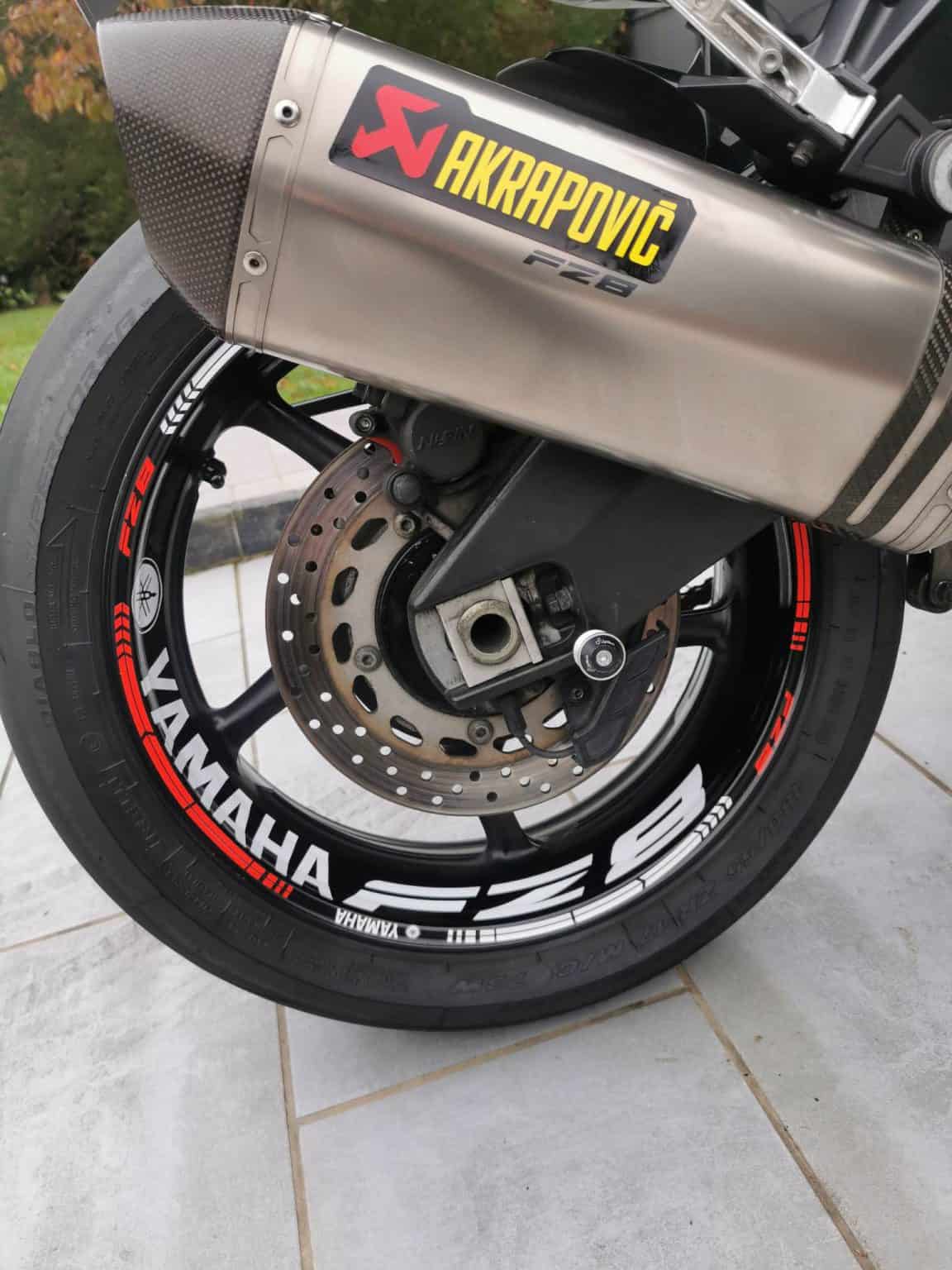 LONGIVIA Liserets Jantes Moto Vert Réfléchissants - Kit Complet Autocollants Roue 15 à 19 Pouces Pour Moto, Scooter, Vélo, Voiture