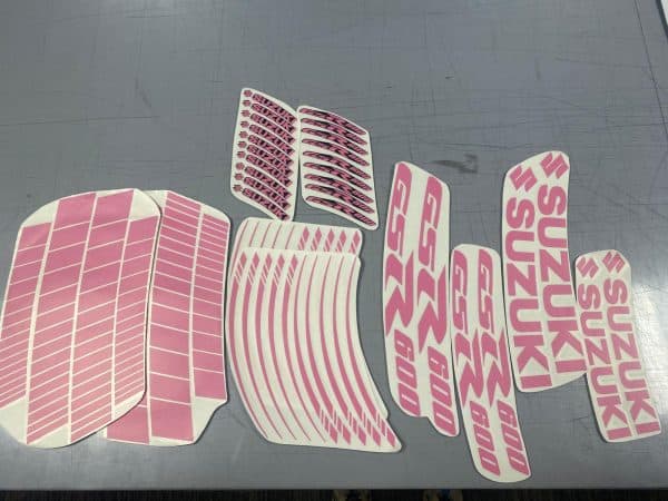 Stickers jante Suzuki GSR 600 - Rose (Déstockage) - immagine 2